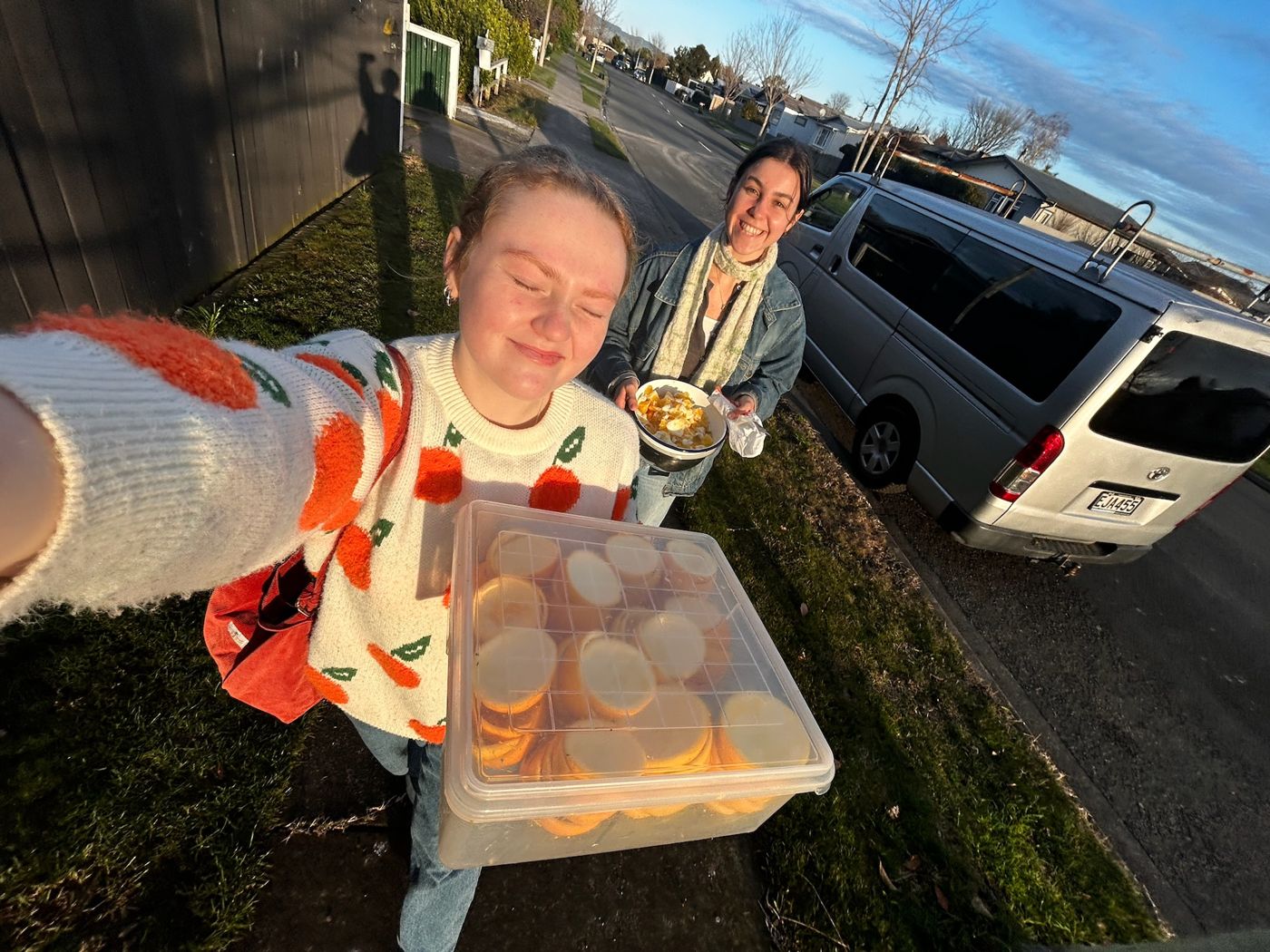 Jodi and Esta with lemons